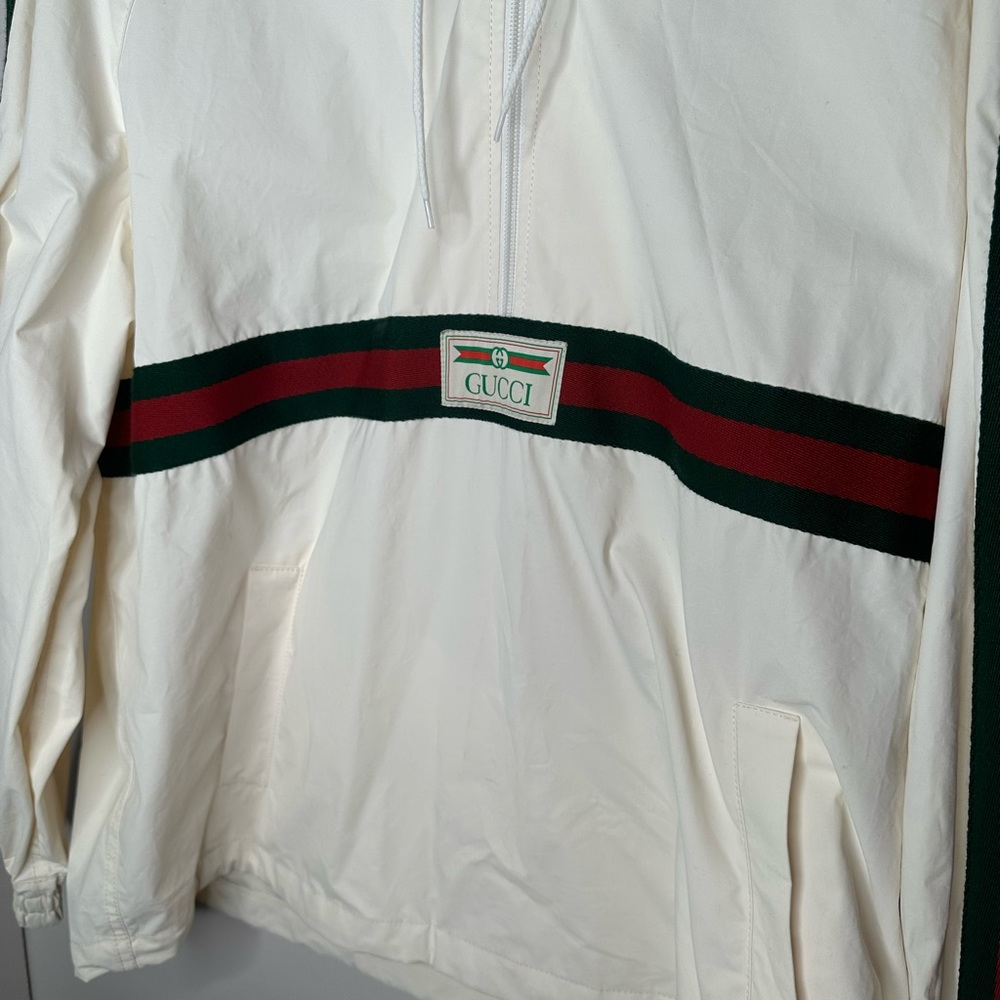 Men’s Gucci windbreaker off-white jacket w hood Size 46 NWTChest 25’, Length 28’ - Picture 8 of 14